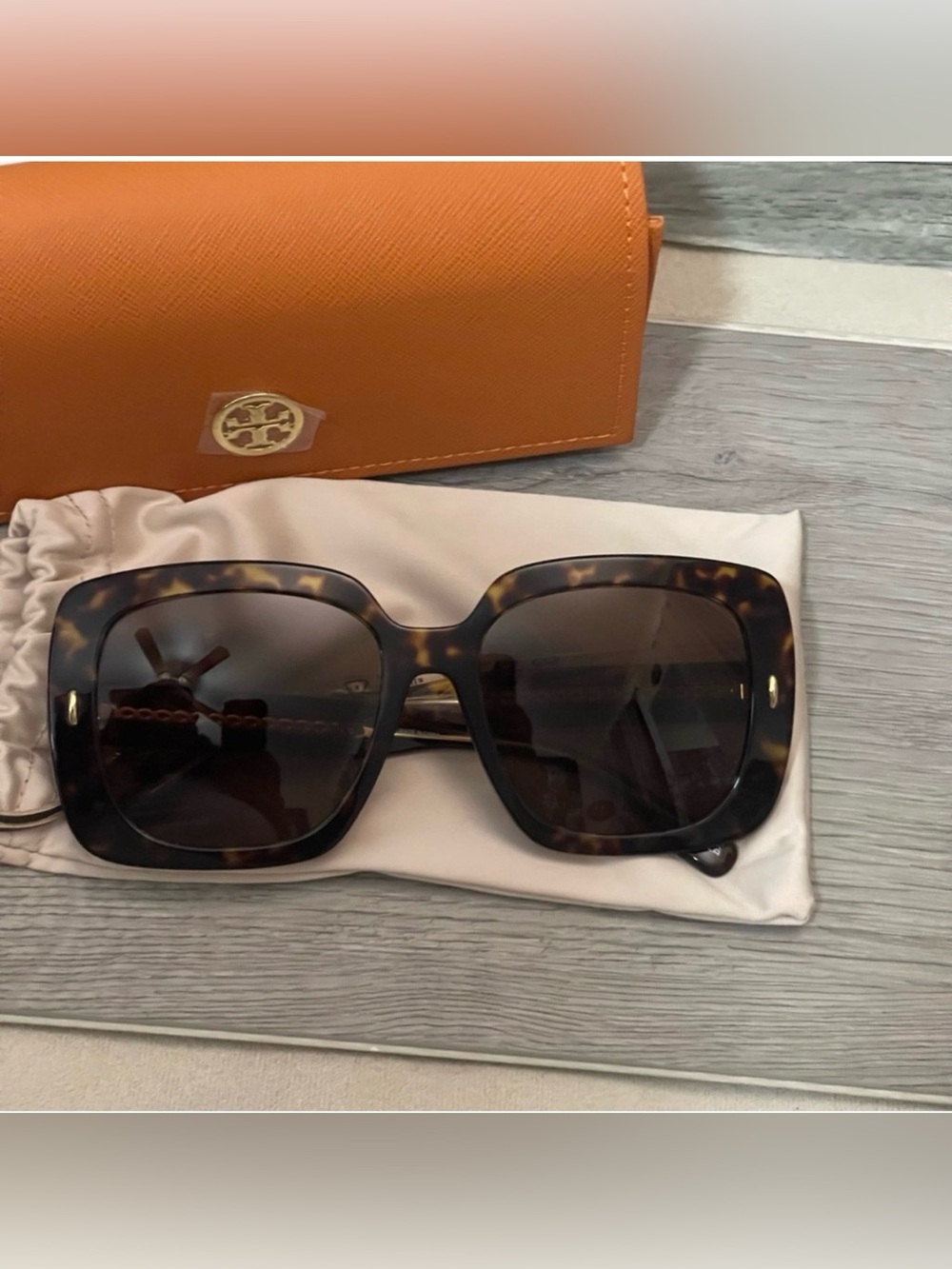 TORY BURCH Tortoise Shell Square Sunglasses